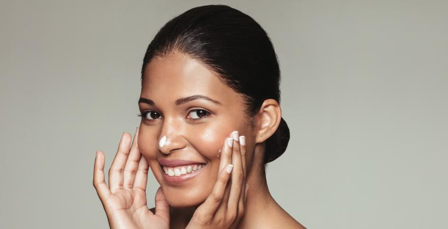 main of Many Great Moisturizers Are Available To Keep Skin Looking Great (Thumbsupadvice)